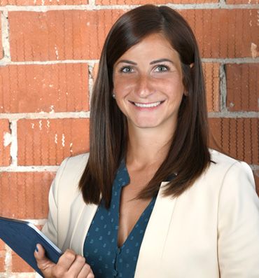 Portrait von Bettina Allgaier, Chefredakteurin von Kompetenz – Das Experten Magazin